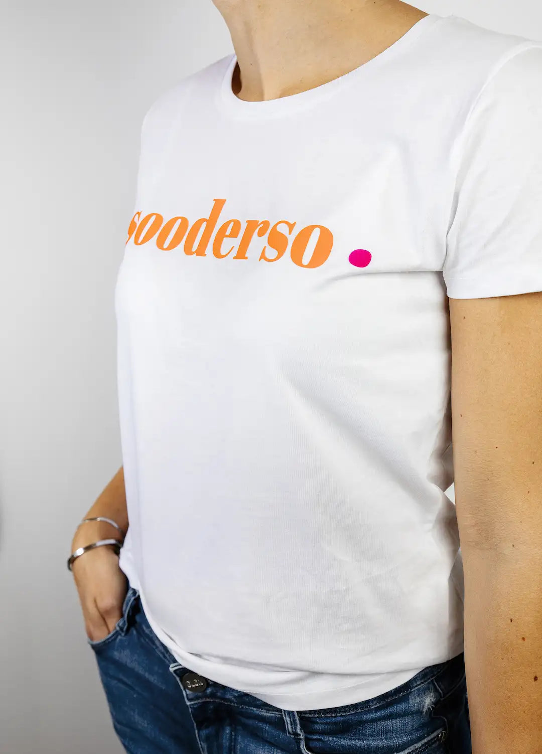 sooderso• T-Shirt Basic - Weiß Orange Pink