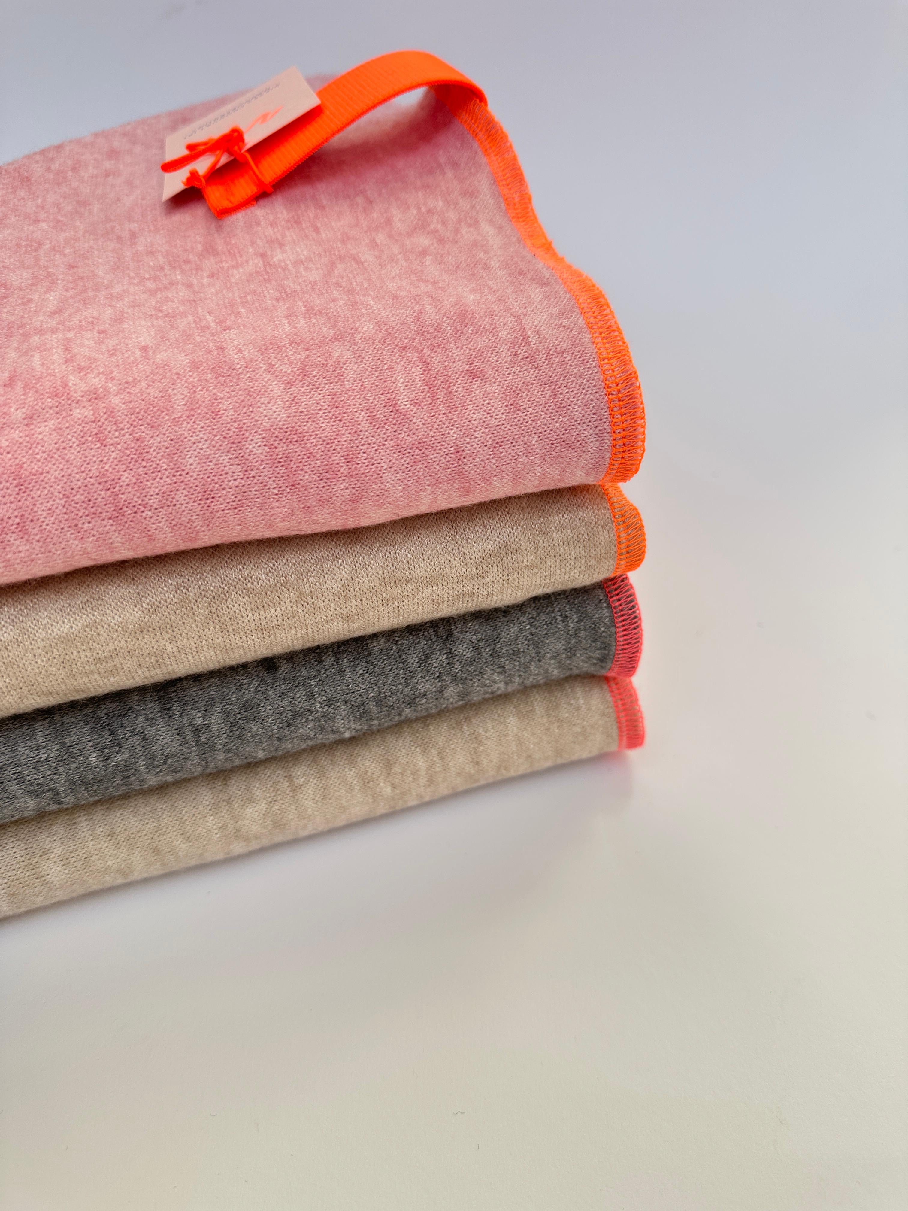 Dreieckstuch Feinstrick • supersoft