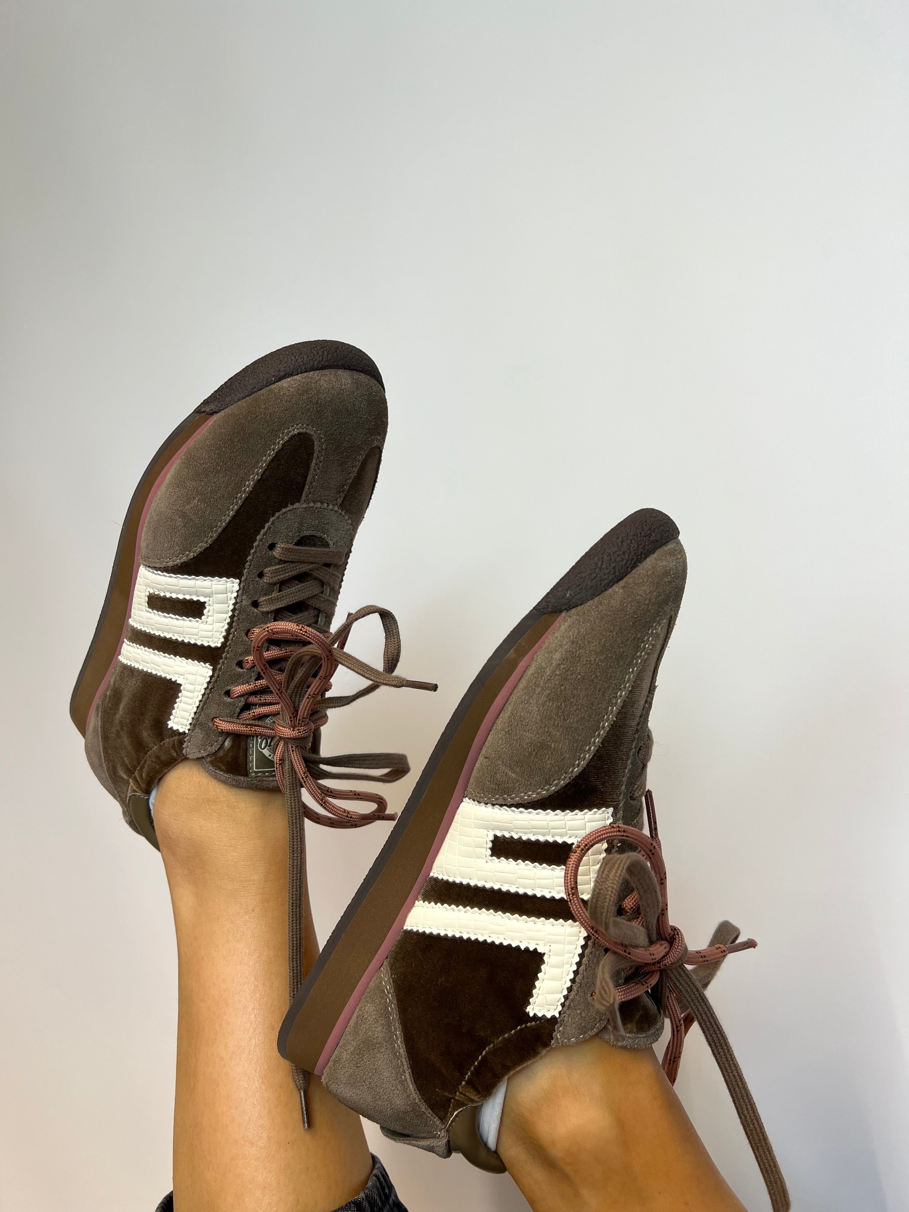 Back70 Sneaker Rocket Velvet •  Champagne Butter